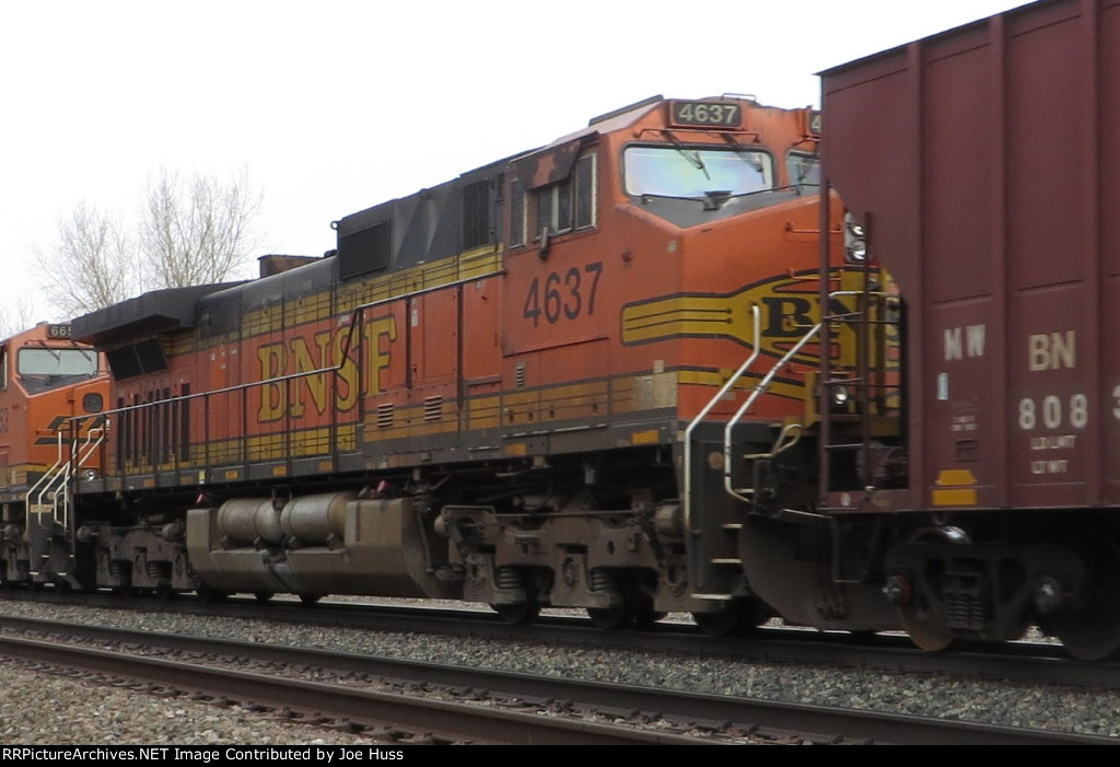 BNSF 4637